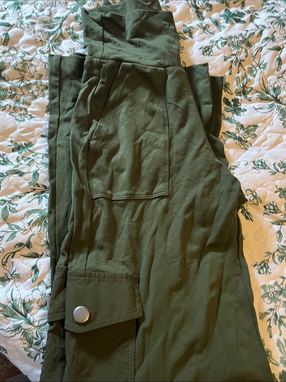 CAbi Olive Wide Leg Cargo Pants - Picture 7 of 7
